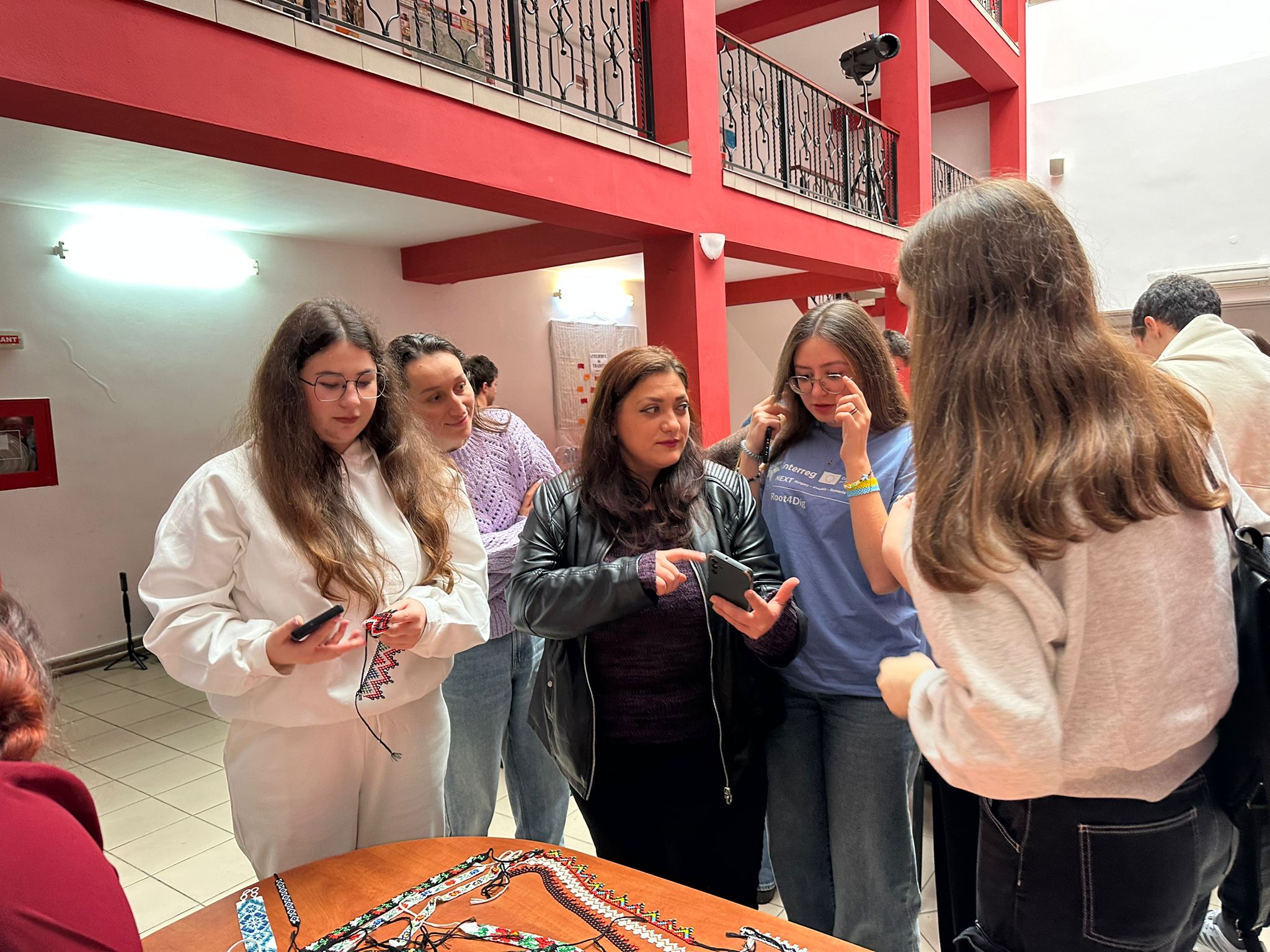 Training at “Acasă” Museum (Tăuții Măgherăuș) + beadwork workshop media